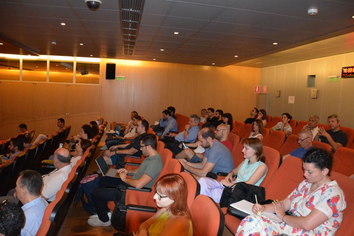 Το συνέδριο του IsZEB